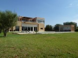 Villa non meubl&eacute;e contemporaine 400 m2 | 4 Ch | 3.5 SDB | Piscine | Jardin | 30.000-Dh/mois