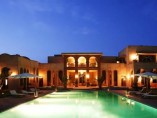 Exquisite 5 to 6 suite villa | 1.7ha of landscaped gardens | pool | pond