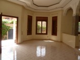 LOUE Villa 300m2 | 5 Chs | terrasse | 2 SDB | jardin | 12.000-Dh/mois