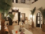 Renovated riad 200m2 | 3 Bed / 3.5 Bath | patio | rooftop terrace | 2.950.000-Dh