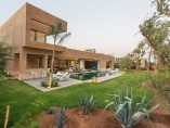 Luxury 1428 m2 Villa 4 Bed | 4 Bath | Pool | Garden