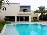 Villa 430 m2 | 4 ch | salon | 4 SDB | piscine | jardin | 4.950.000 Dh